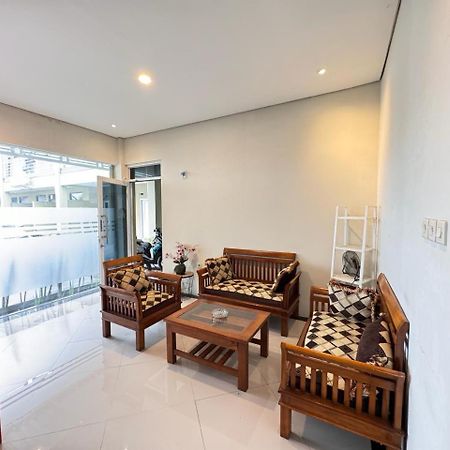 Fakhira Residence Hotel Cianjur Ngoại thất bức ảnh