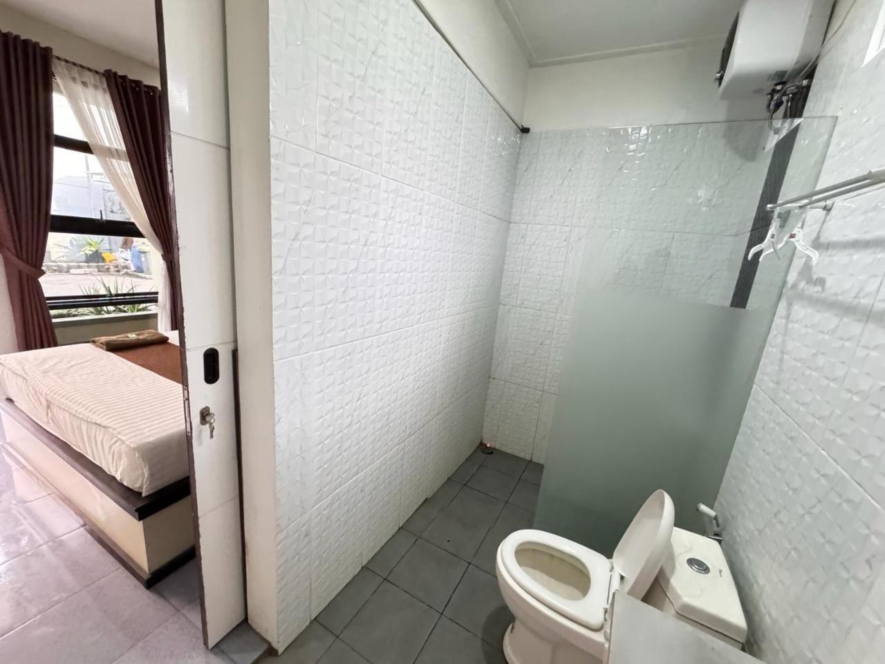 Fakhira Residence Hotel Cianjur Ngoại thất bức ảnh