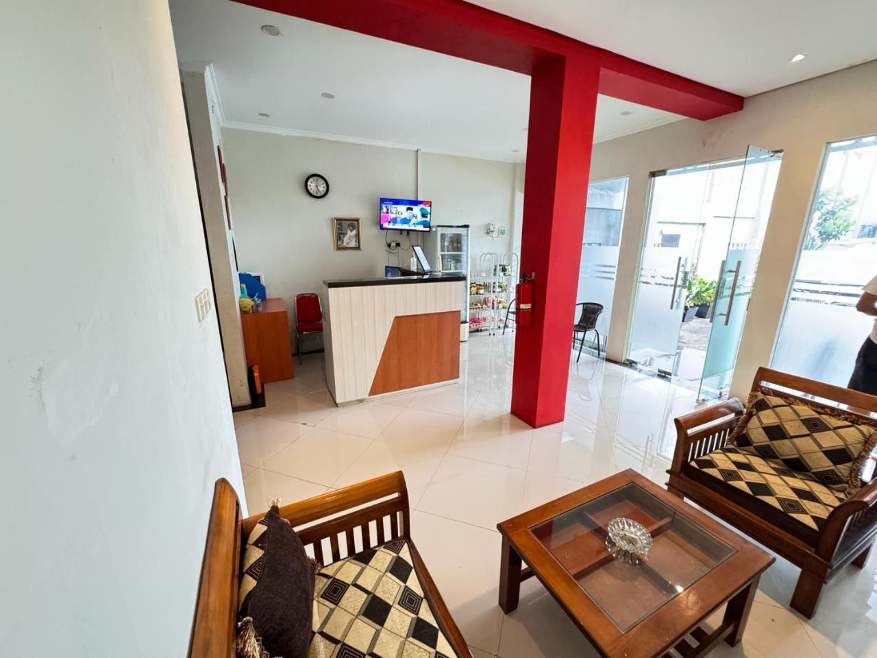 Fakhira Residence Hotel Cianjur Ngoại thất bức ảnh